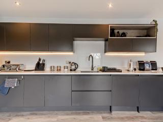 4 bed property in Worcester 91592 - Worcester - 1
