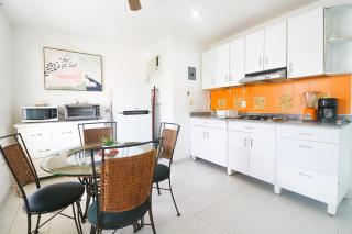Condo with Lagoon View and Beach Access - Cancún - 5