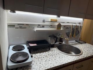 Domeček u letište s vlastním vstupem a vlastní zahrádkou - - 9