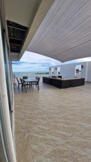 Loft Style Beachfront Apartment - Nueva Gorgona - 2
