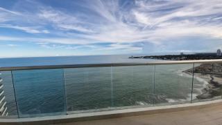 Loft Style Beachfront Apartment - Nueva Gorgona - 1