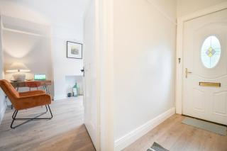 Newly Refurbished Central Belfast 3 Bedroom Home - Belfast - 0