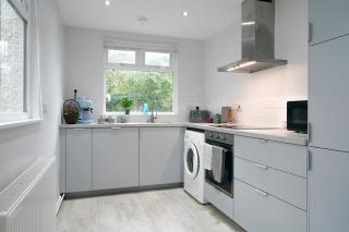 Newly Refurbished Central Belfast 3 Bedroom Home - 3