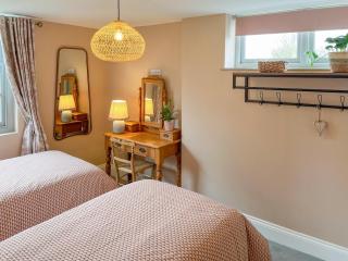 Lockwood Barn - Salton - 2