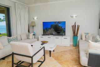 Villa Renaissance Unit 205 Grace Bay Beach - Grace Bay - 2