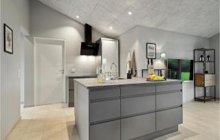 4 Bedroom Gorgeous Home In Tarm - 2