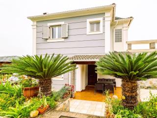 Villa Nirvana - Sea View Maisonette in Roda, Offering Tranquility and Comfort on the Enchanting Northern Coast of Corfu - Litherés - 0