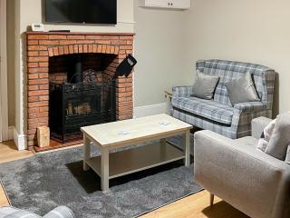 The Lodge At Owstwick Hall - - 8
