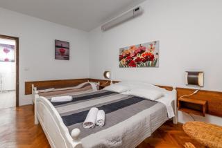 Apartments with parking spaces Porec - 23561 - Poreč - 2