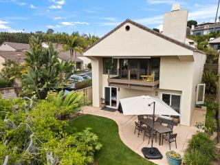 La Jolla Hillside Views and Coastal Comfort - 9