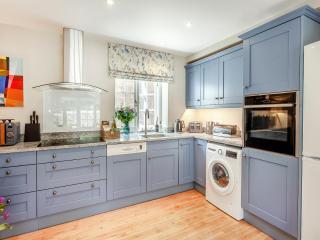 Number 1 - Shaftesbury - 7