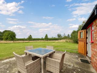 Tarrant Cottage -14557 - West Orchard - 9