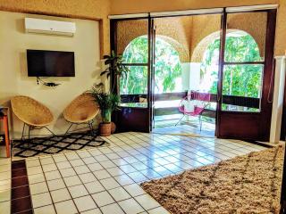 Villa Steps to Beach Sleep 29 Largest Pool in Playa - Playa del Carmen - 4