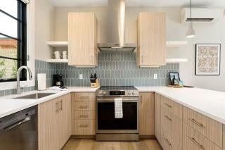 Hamilton Place - Lakestone Building - 305 A - Traverse City - 0