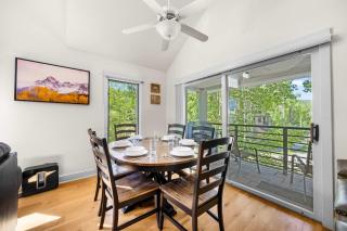 Ski In Ski Out Condo with Hot Tub and Mountain View - 3