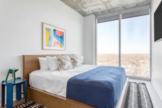 Luxe High Rise near DT Austin w Views Rooftop Pool Gym Luxe Amenities - Austin - 8
