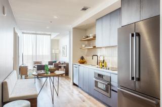 Luxe High Rise near DT Austin w Views Rooftop Pool Gym Luxe Amenities - Austin - 5