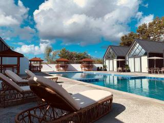 Yanis Resort - Calatagan - 2