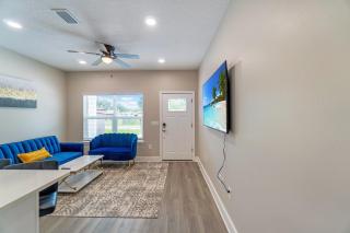 Modern Luxury NEW BUILT Duplex in Pensacola EV charger - Pensacola - 2