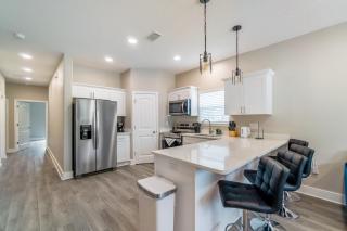 Modern Luxury NEW BUILT Duplex in Pensacola EV charger - Pensacola - 3