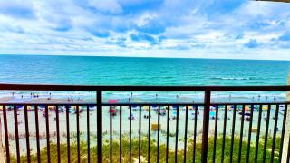 New ! Unique Renovated Oceanfront Condo at Ocean Reef Resort-Free parking - Amazing pools - Myrtle Beach - 2