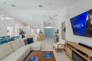 Blue Breeze Retreat - 1