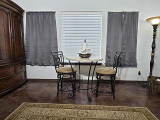 Tranquil Hill Country Hot Tub, Patio & Pool Stay - 7