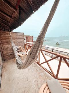 Margarita's Beach Club - - 5