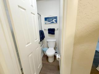 The Electric Blue Abode, Oceanside - Los Angeles - 1