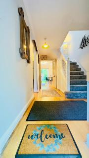Inviting 2 Bed Home 3 mins to Ascot Racecourse, 5 mins to Legoland, 12 mins to Windsor Castle Perfect for families & racegoers alike - 7