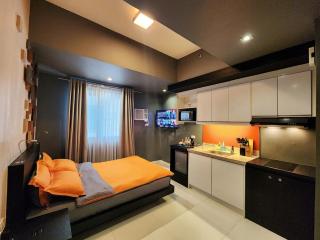 KL Tower Residences near Greenbelt Makati - Manila - 0