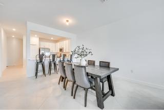 Beautiful 3 bed 2 bath pool & lake view 10 min from beaches - Englewood - 4