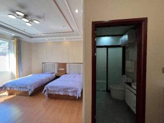 Jinshanling Great Wall Longteng Farmhouse - 2