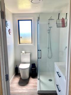 ACHI402 - ACHILLES MODERN ESCAPE - Whangamata - 1
