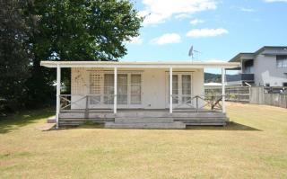 AICK202 - Aickin Classic Kiwi - Whangamata - 0