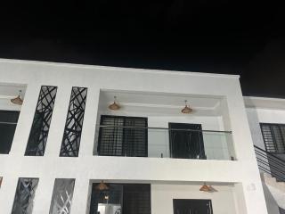 Affordable staycation - Kwedonu - 0