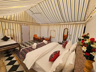 Desert Glorys camp&Resort - Sām - 0
