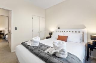 Elegant Foundations Cozy 2BR Retreat - 1