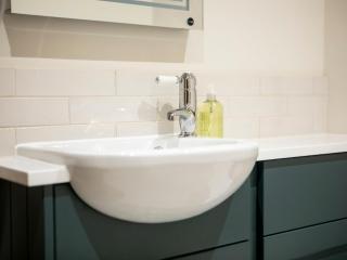 Olivers Barn - Uk42081 - East Garston - 6