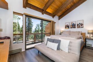 Mountain Getaway - Lake Tahoe - Incline Village - Private Garage - 7