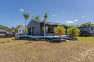 HAMP107A - Hampton Retreat - Whangamata - 0