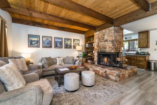 Mountain Getaway - Lake Tahoe - Incline Village - Private Garage - 8