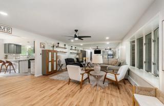 Large Group, Family, Bachelorette Parties, Handicap Accessible, Long Term Stays Welcome - Bay City - 8