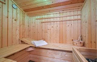 Nice Home In Vrbovec With Kitchen - Vrbovec - 5