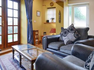 The Coach House At Old Vicarage Cottage - Bettws-yn-Rhôs - 8