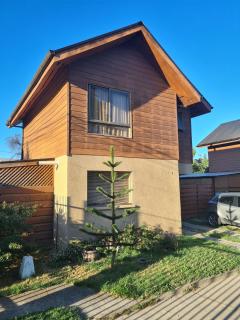 Casa condominio con estacionamiento - Angol - 0