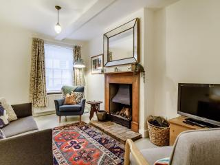 The Yellow Cottage On The Hill - Framlingham - 5