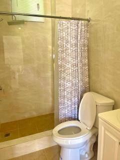 Pedros Heights 2 Bedroom & 1 Bathroom - Tumon - 2