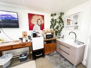 Bed And Breakfast at Tirohanga Beach - 4