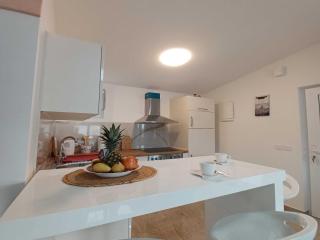 Beachfront Apartment with Balcony and Sea View - 1